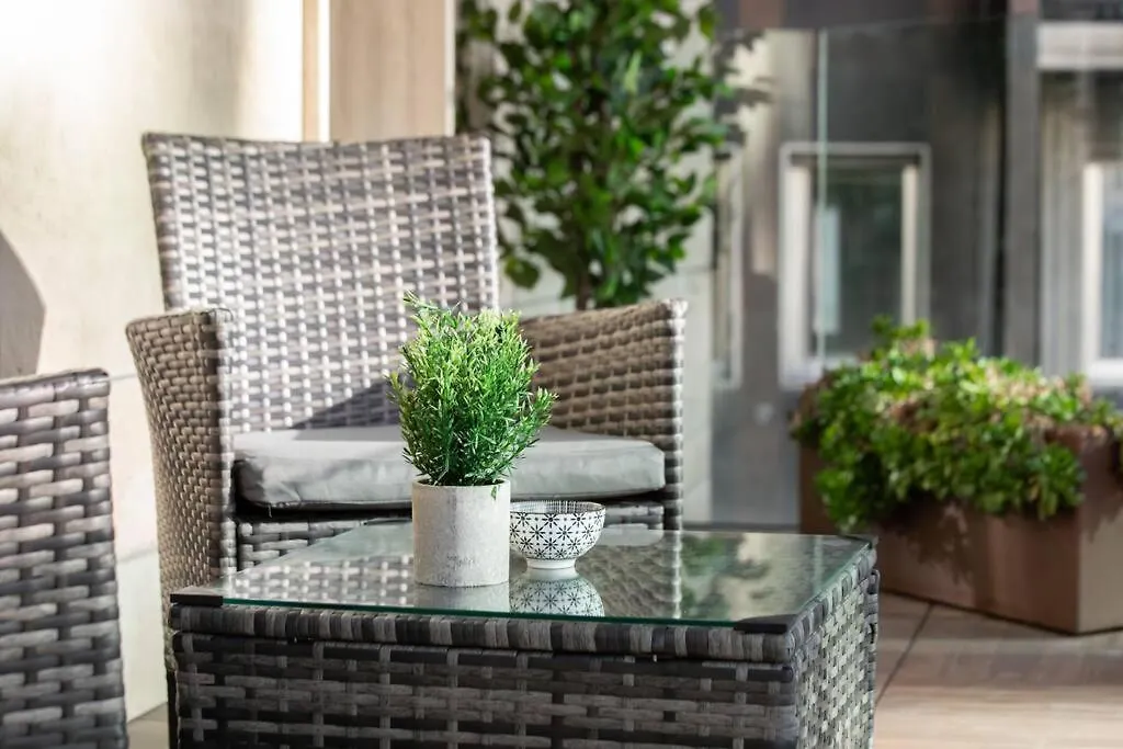 Milano Centrale - Comfort Suite Con Terrazza 0*, Milan Italy