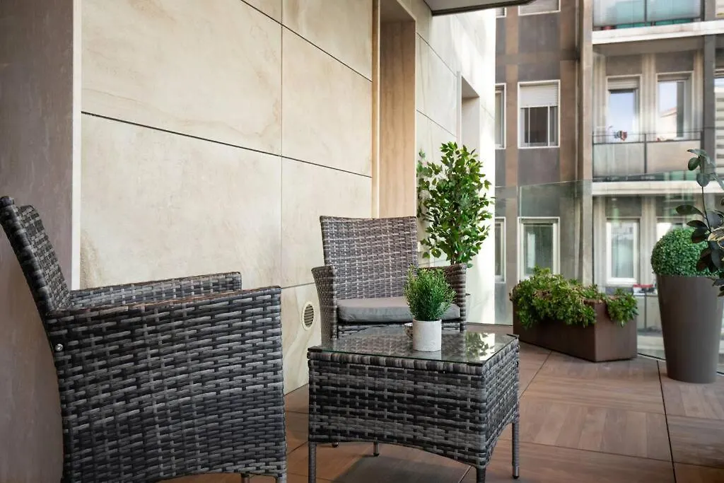 Milano Centrale - Comfort Suite Con Terrazza 0*, Milan